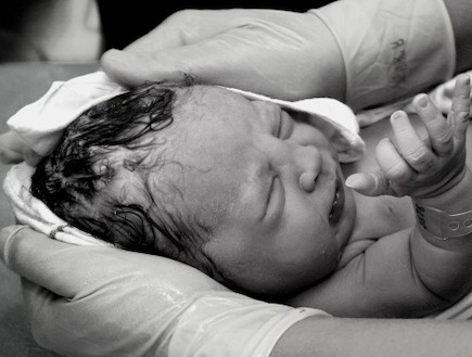 תינוק אחרי הלידה (צילום: אימג'בנק / Thinkstock)