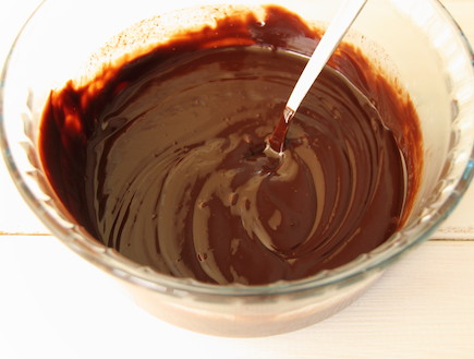 עוגת שוקולד לפסח 3 (צילום: חן שוקרון, mako אוכל)