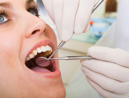 ביקור אצל רופא השיניים (צילום: אימג'בנק / Thinkstock)