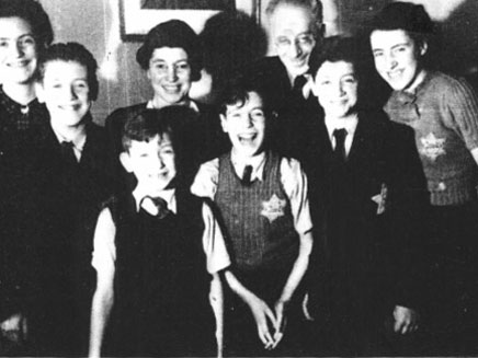 משפחת רוט במלחמת העולם השנייה (צילום: משפחת רוט)