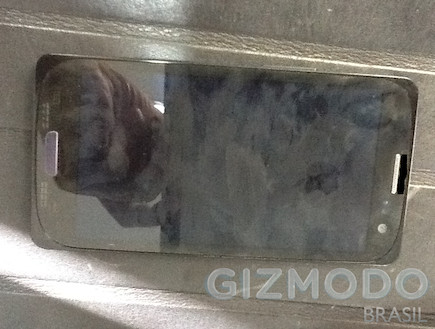 האם זו התמונה הראשונה של סמסונג גלקסי S3? (צילום: gizmodo.com)