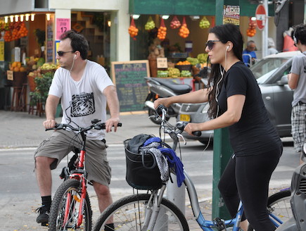 מירי מסיקה ואורי זך רוכבים 4 (צילום: צ'ינו פפראצי)