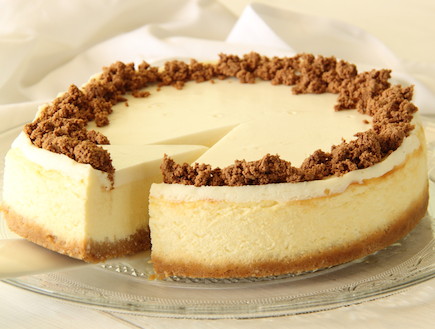 עוגת גבינה אפויה 2 (צילום: חן שוקרון, mako אוכל)