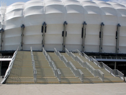 האצטדיון הירוק בפוזנאן (ליאור טימור) (צילום: מערכת ONE)