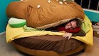 מיטת המבורגר (צילום: dailypicksandflicks.com)