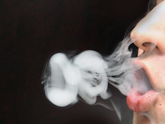 טיפולי גמילה מעישון (צילום: אימג'בנק / Thinkstock)