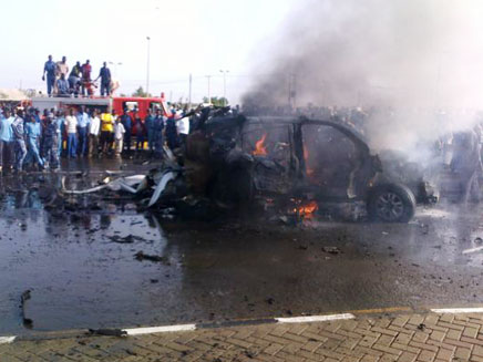 הרכב שהותקף, שלשום בפורט-סודן (צילום: חדשות 2)