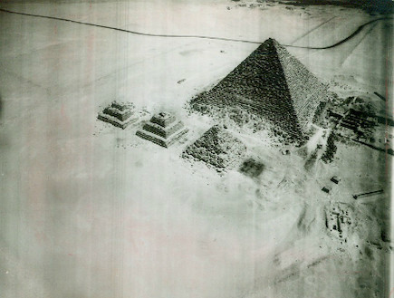 הפירמידות במצרים (צילום: אתר צה"ל)