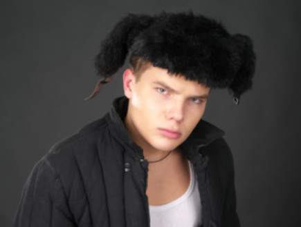בחור רוסי עם כובע (צילום: אימג'בנק / Thinkstock)