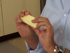 איך מרככים חמאה