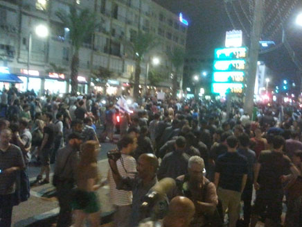 ההפגנה בתל אביב, הערב (צילום: חדשות 2)