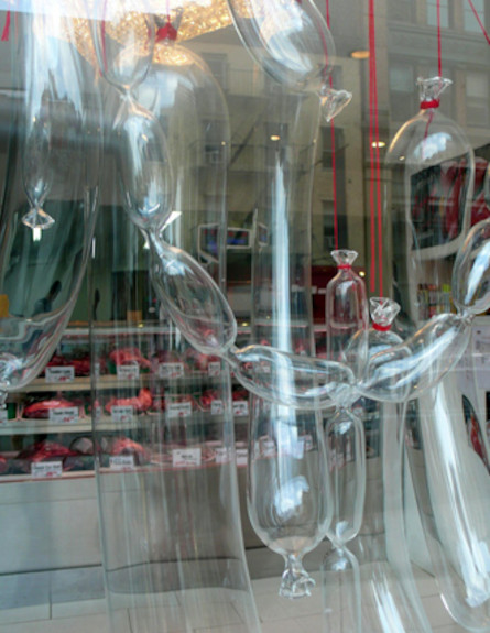 סם ברון- נקניקים מזכוכית (צילום: Sam Baron)