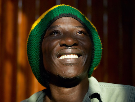 אלפא בלונדי (צילום: Jah Victory)