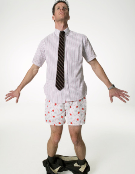 גבר בלי מכנסיים (צילום: אימג'בנק / Thinkstock)