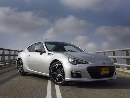 SUBARU BRZ (צילום: נעם וינד)