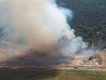 שריפה בכרמל סמוך ליקנעם (צילום: חדשות 2)