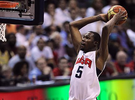 דוראנט, גם בלונדון הוא מלך הסלים (gettyimages) (צילום: ספורט 5)