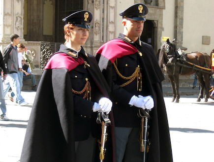 שוטרים איטלקיים (צילום: flickr)