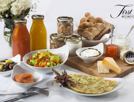ארוחת בוקר באל על (צילום: אנטולי מיכאלו,  יחסי ציבור )