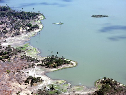 אגם טנגניאקה ממעוף הציפור (צילום: אקספלור טיולים בעולם)