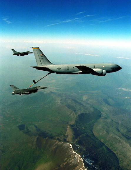 מלחמת בוסניה (צילום: USAF, GettyImages IL)