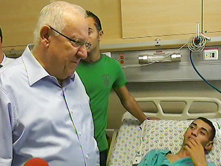 צפו בביקור יו"ר הכנסת בבית החולים (צילום: חדשות 2)