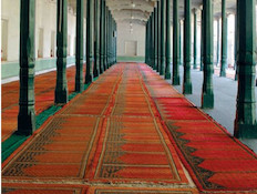פנים מסגד איד קא. המסגד הגדול ביותר בסין (צילום: יותם יעקובסון, גלובס)