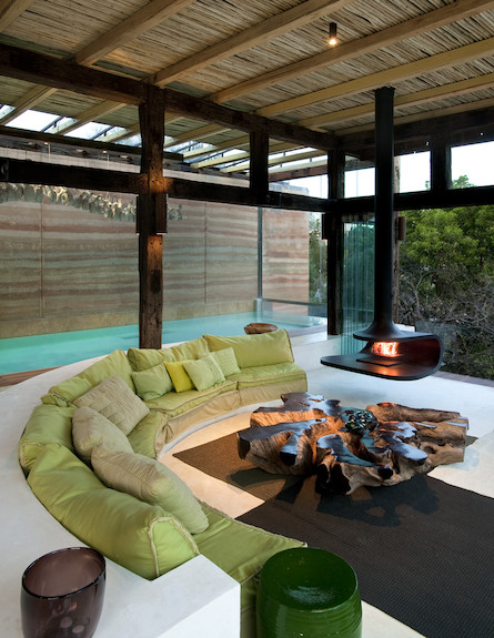 ספה ירוקה (צילום: Silvio Rech Lesley Carstens Architecture)