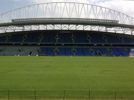 מחליף ראוי לקופסא. האיצטדיון החדש מגובה דשא (האתר הרשמי של נתניה) (צילום: ספורט 5)