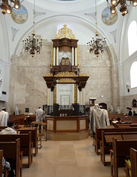 בית הכנסת החורבה - מבט מפנים