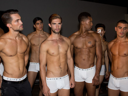 תצוגת אופנה גברים (צילום:  Kevin Tachman)