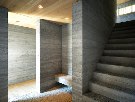 מדרגות (צילום: Courtesy of Ruinelli Associati Architetti)