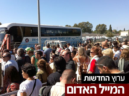 תנועת הרכבות הופסקה, הנוסעים נתקעו (צילום: המייל האדום)