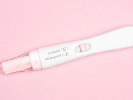 בדיקת הריון ביתית (צילום: אימג'בנק / Thinkstock)
