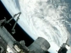 צפו בווידאו מהחלל (צילום: YOUTUBE)