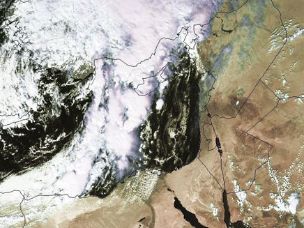 מזג האויר החורפי - עד לאמצע השבוע הבא (צילום: לוויין meteosat 8)