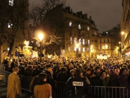 אלפים מפגינים בעד נישואים גאים בצרפת (צילום: אימג'בנק / Gettyimages)