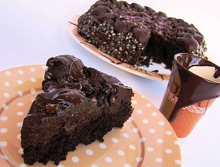 עוגת שוקולד ויין - פרוסה (צילום: דליה מאיר, mako אוכל)