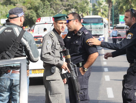 פיגוע בתל אביבי- שוטרים