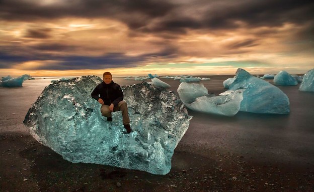 הצלם על הקרחונים