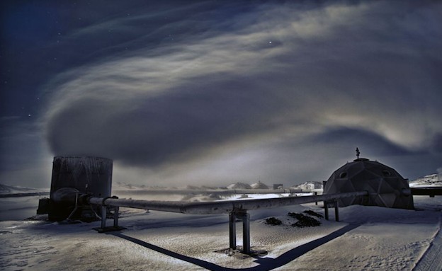 השדות עטופים בשלג