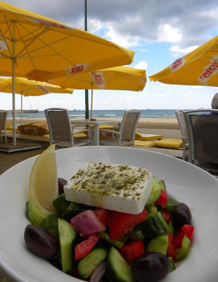 מסעדת החוף (צילום: טלי גורן,  יחסי ציבור )
