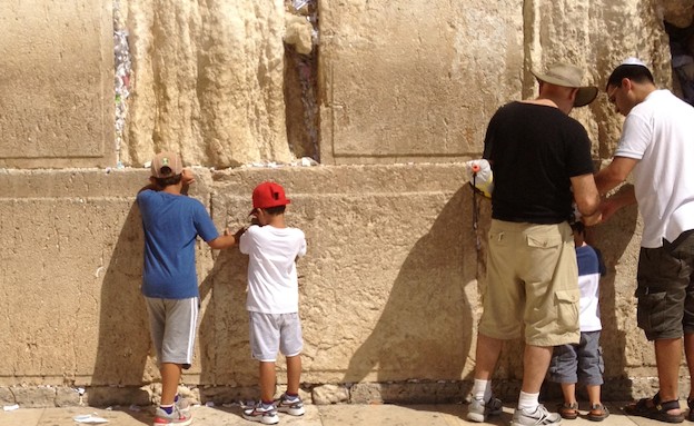 המקום הקסום של נעם יאיר שילון