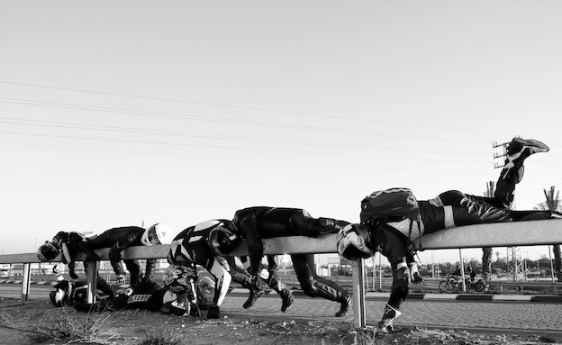 מחאת רוכבים נגד גדרות הבטיחות
