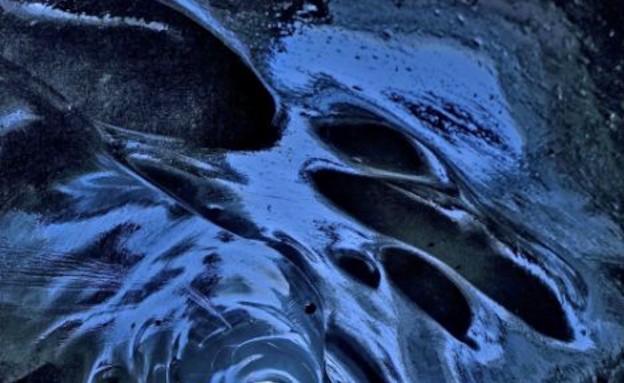 על לוע מערת הקרח על לוע מערת הקרח