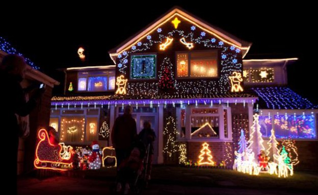 Christmas house 2 (צילום: swns.com)