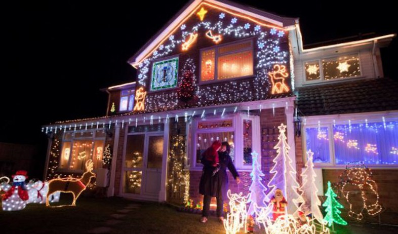 Christmas house (צילום: swns.com)