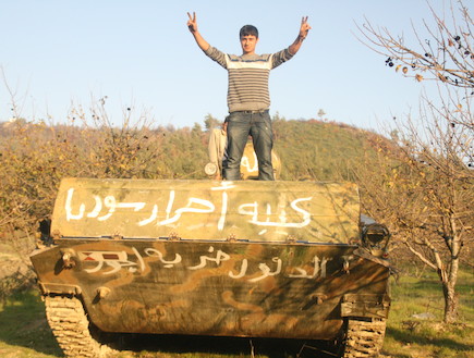 איתי אנגל ואמיר תיבון בסוריה (צילום: אמיר תיבון, עובדה)