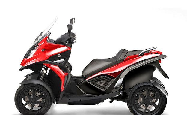 קטנוע עם 4 גלגלים