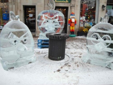 פסלי קרח (צילום: smosh.com)